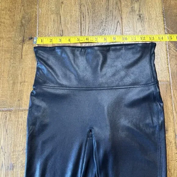 SPANX Faux Leather Leggings Women’s Sz Medium Black High Rise Pants - Picture 3 of 7